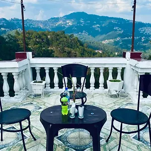 ** Hotel Tara Regency India