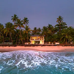  Holiday home Beachside Pool - Karthiyayini By Voye Homes