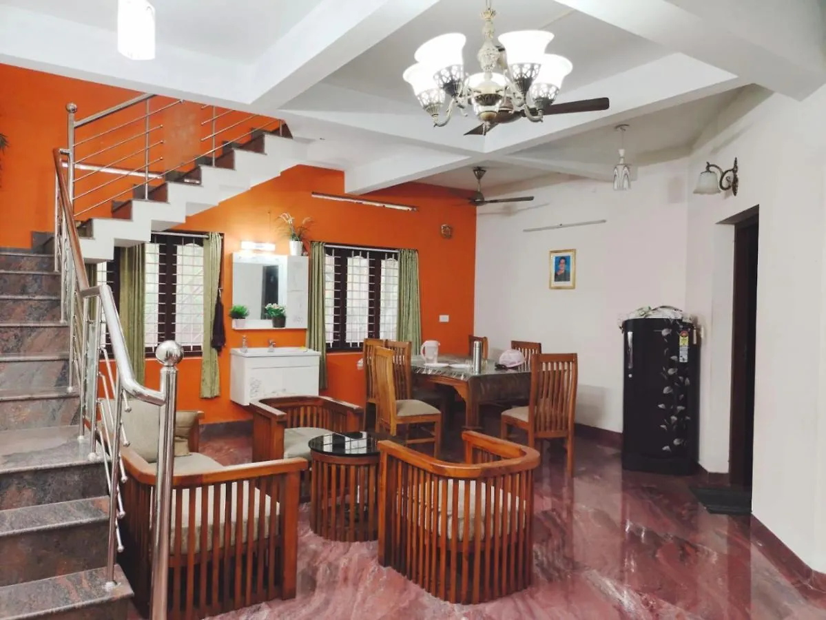White Sands Homestay Turavūr
