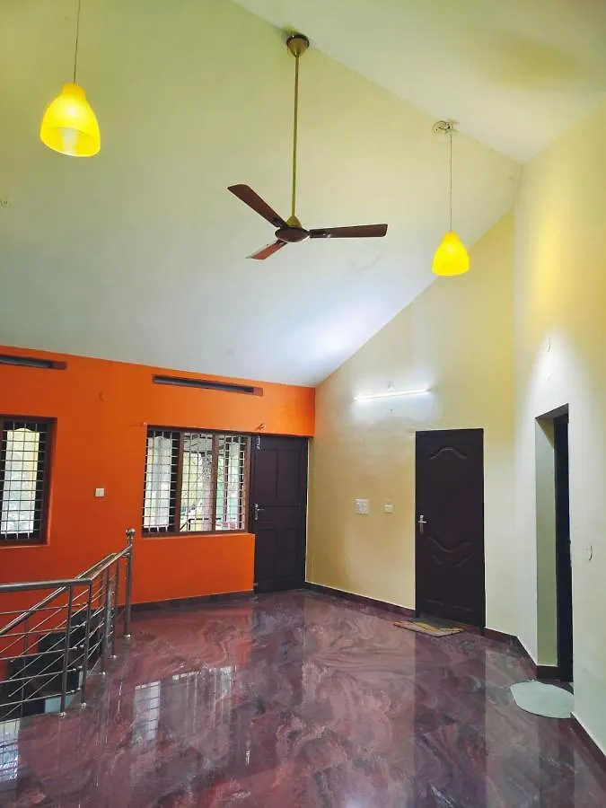 White Sands Homestay Turavūr