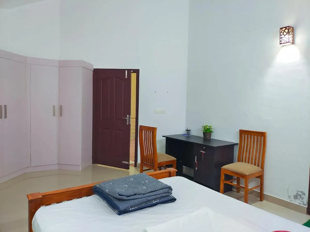 White Sands Homestay Turavūr Frühstückspension